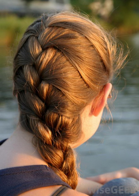 What's The Difference Between A French Braid And A Dutch Braid?