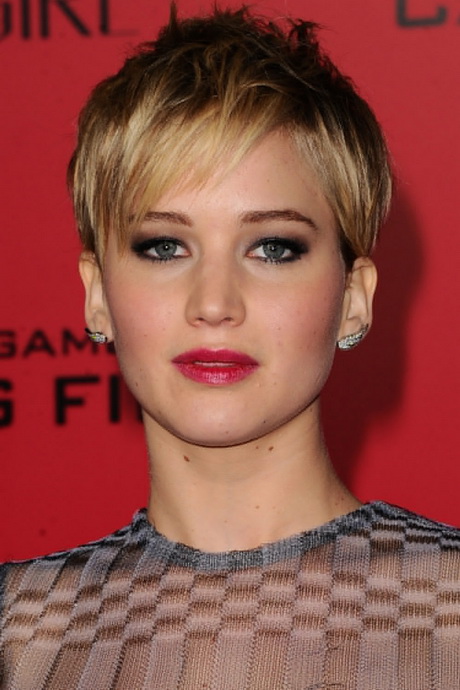 Miert Jennifer Lawrence Levagta A Hajat