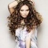 Round face curly hairstyles