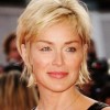 Short hairstyles for women in their 40s