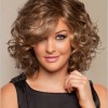 Haircut for wavy hair and round face