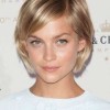 Short haircuts for thinning hair on top
